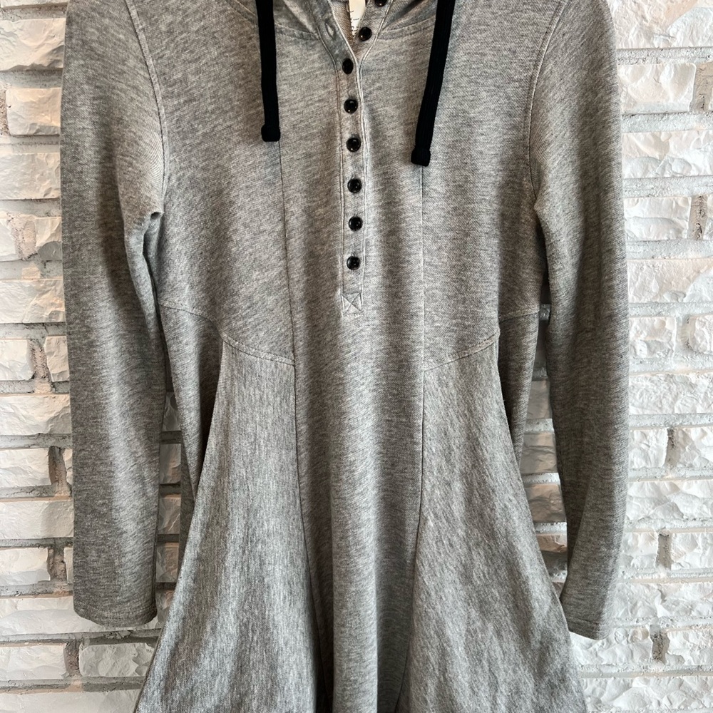 Kensie Quarter Button Jersey Dress Light Gray Drape Pockets Hood - Picture 4 of 8